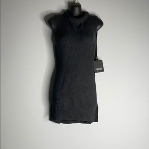 Vera Wang high neck sleeveless sweater